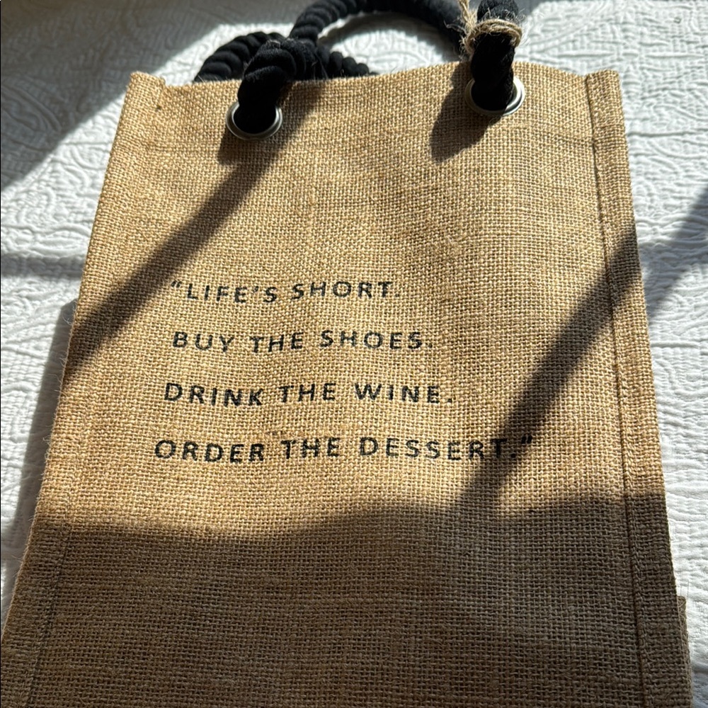 Jute Wine Tote Bag with Black Handles - Picture 4 of 6